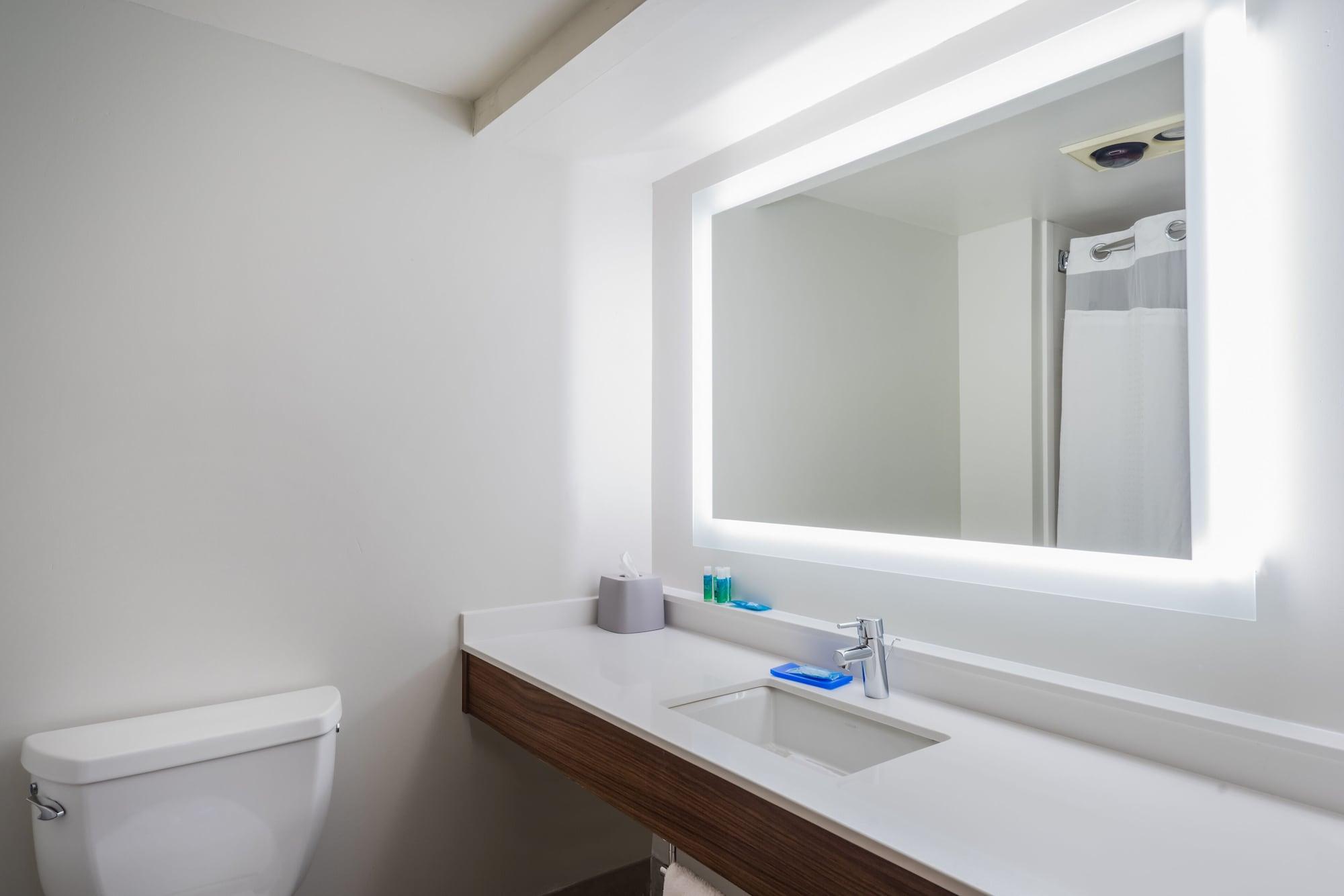 Holiday Inn Express Hotel & Suites Louisville East By Ihg Extérieur photo