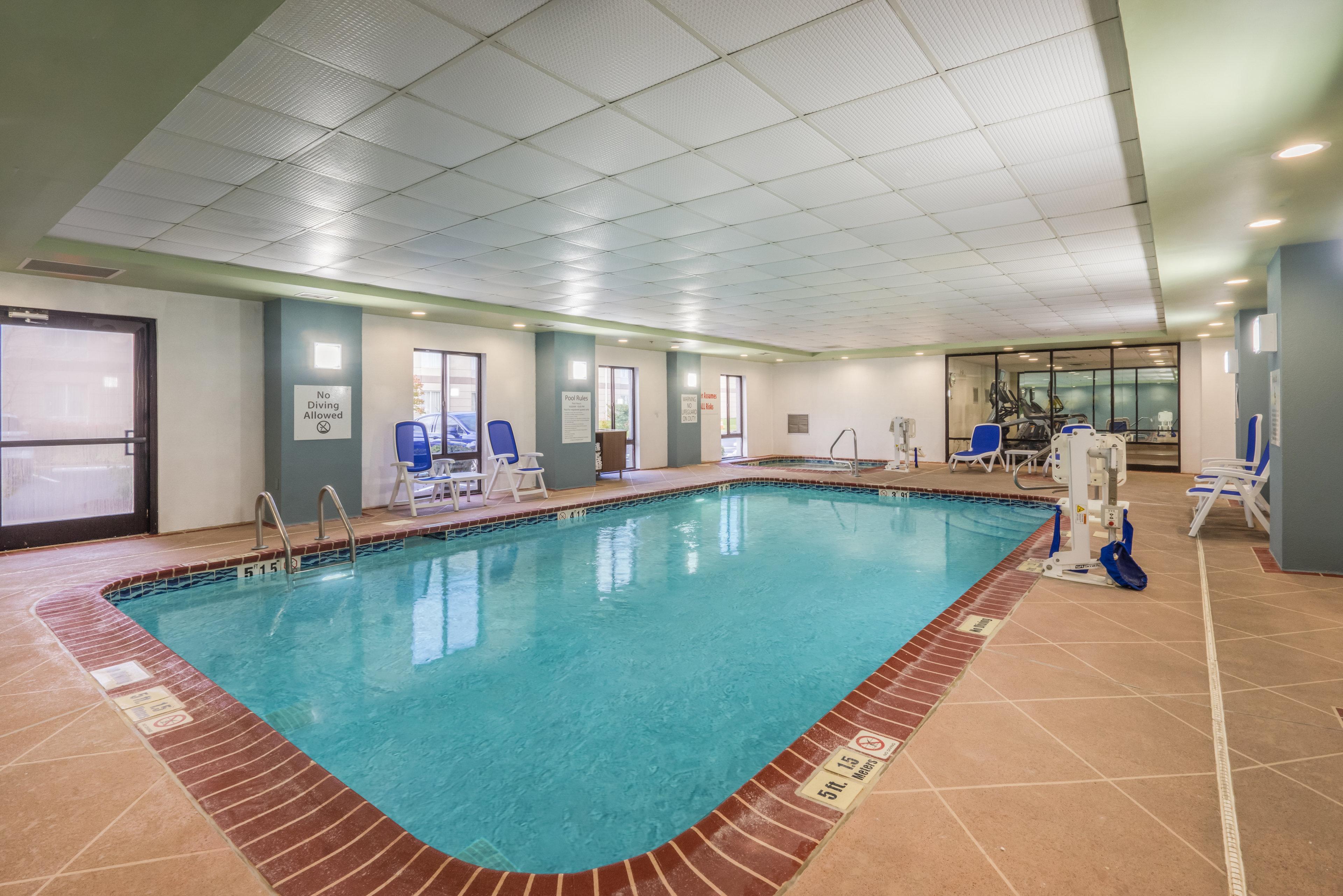 Holiday Inn Express Hotel & Suites Louisville East By Ihg Extérieur photo