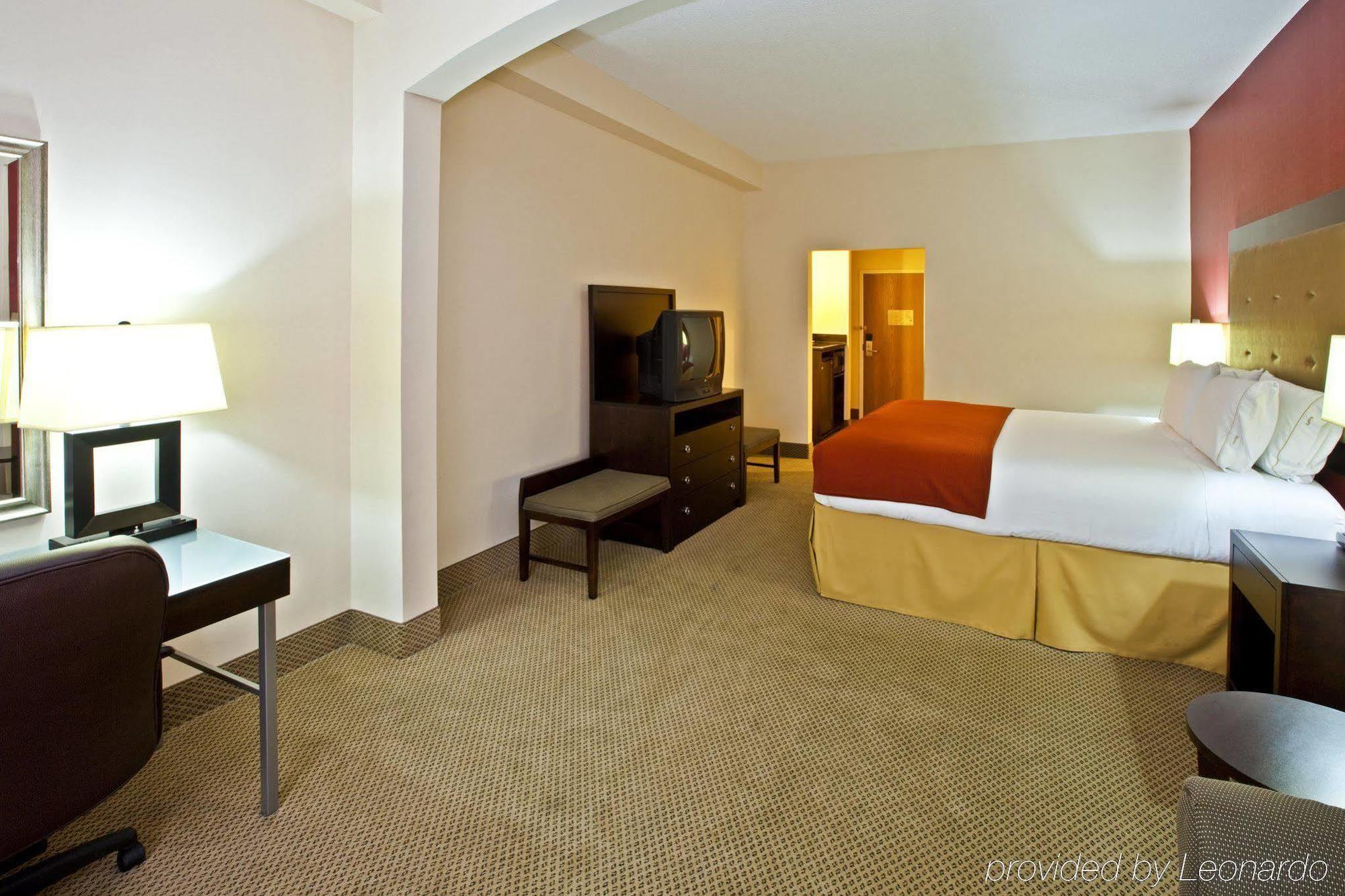 Holiday Inn Express Hotel & Suites Louisville East By Ihg Extérieur photo