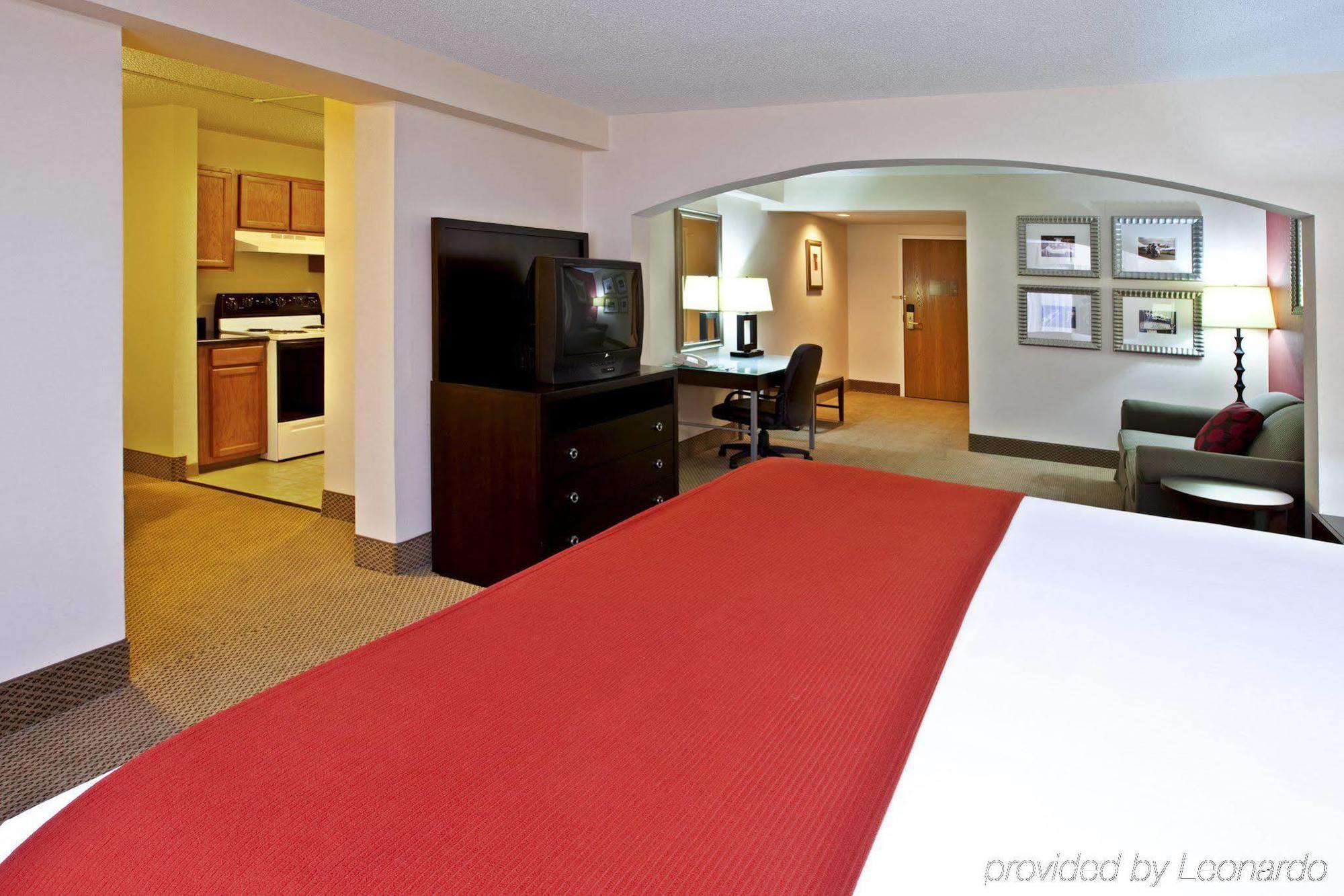 Holiday Inn Express Hotel & Suites Louisville East By Ihg Extérieur photo