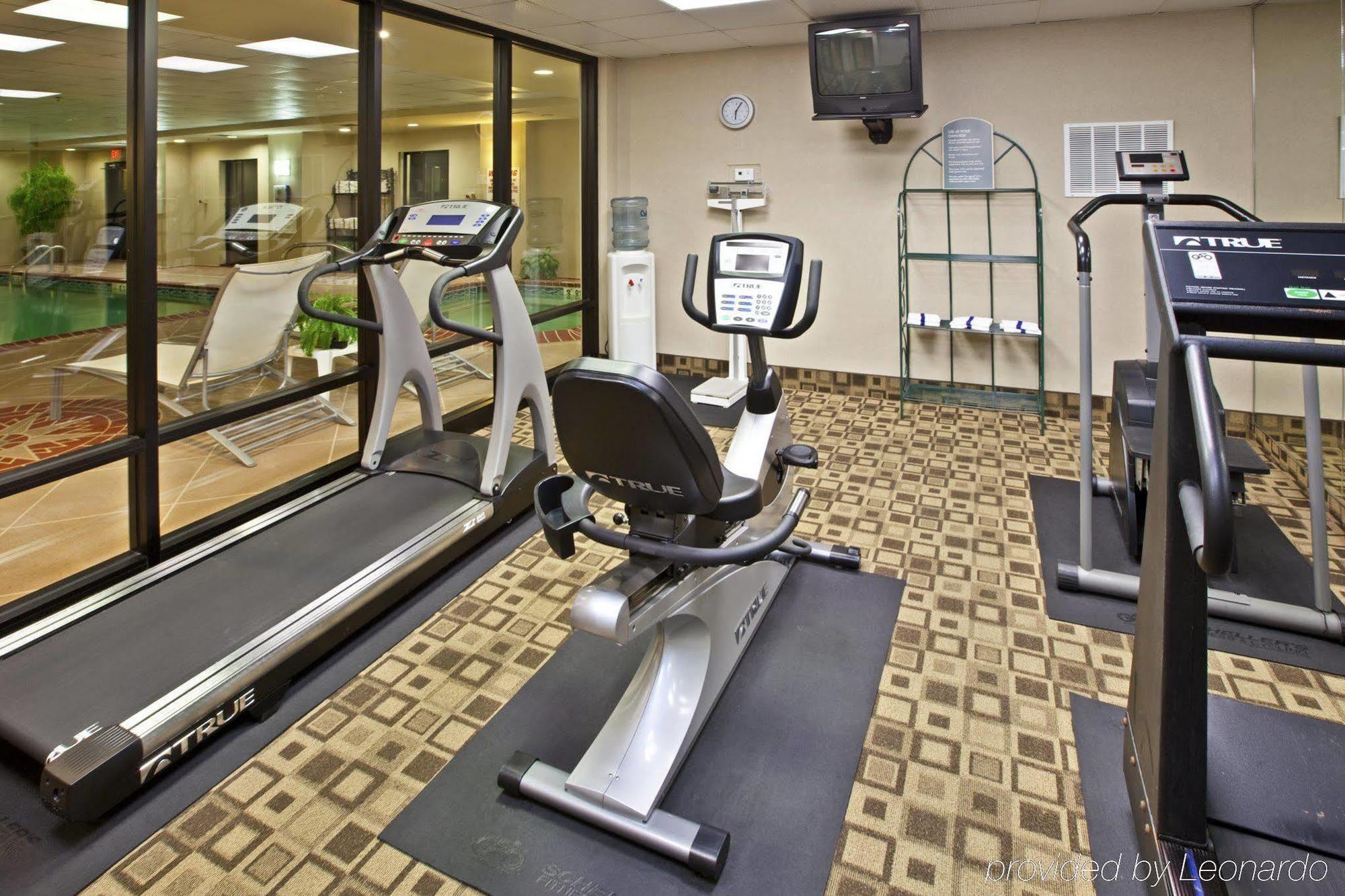 Holiday Inn Express Hotel & Suites Louisville East By Ihg Extérieur photo